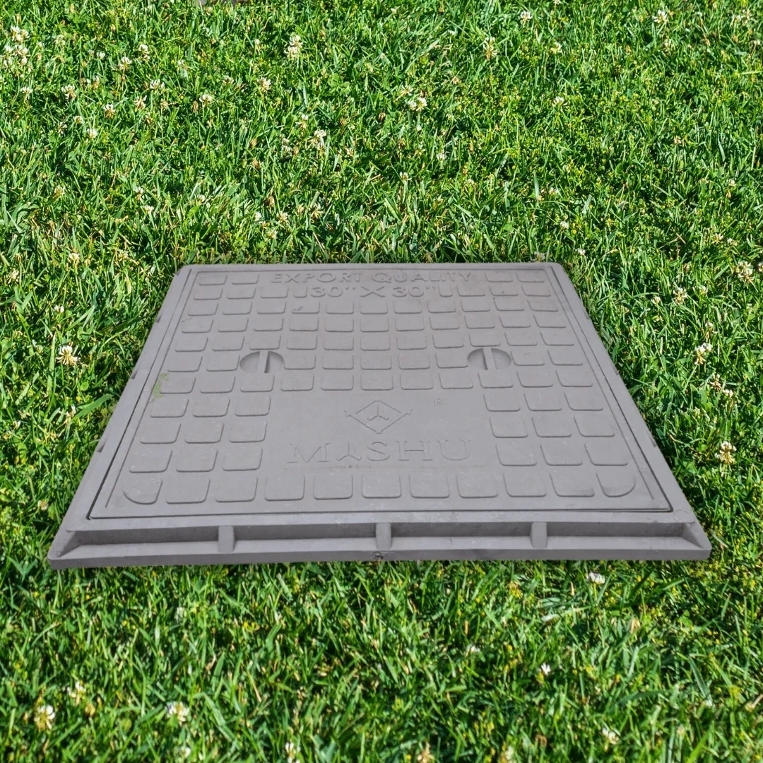 Mashu Heavy Duty Manhole Cover 12.53 Tons For All Purposes (30” x 30”)