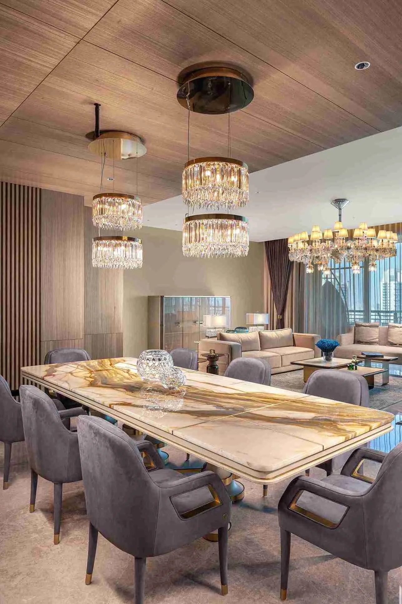 Diviana Dorian - Dining Table 4