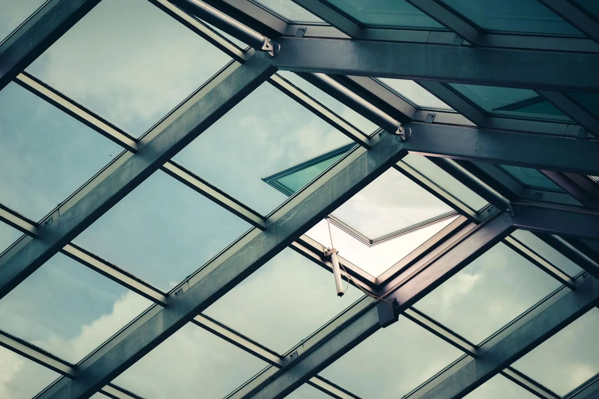 Universal G&C Skylight Roof by Universal Glazing for Living Room, Home 4 3