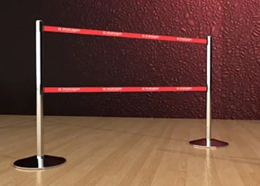 Q-Manager Double Belt Retractable Post 1