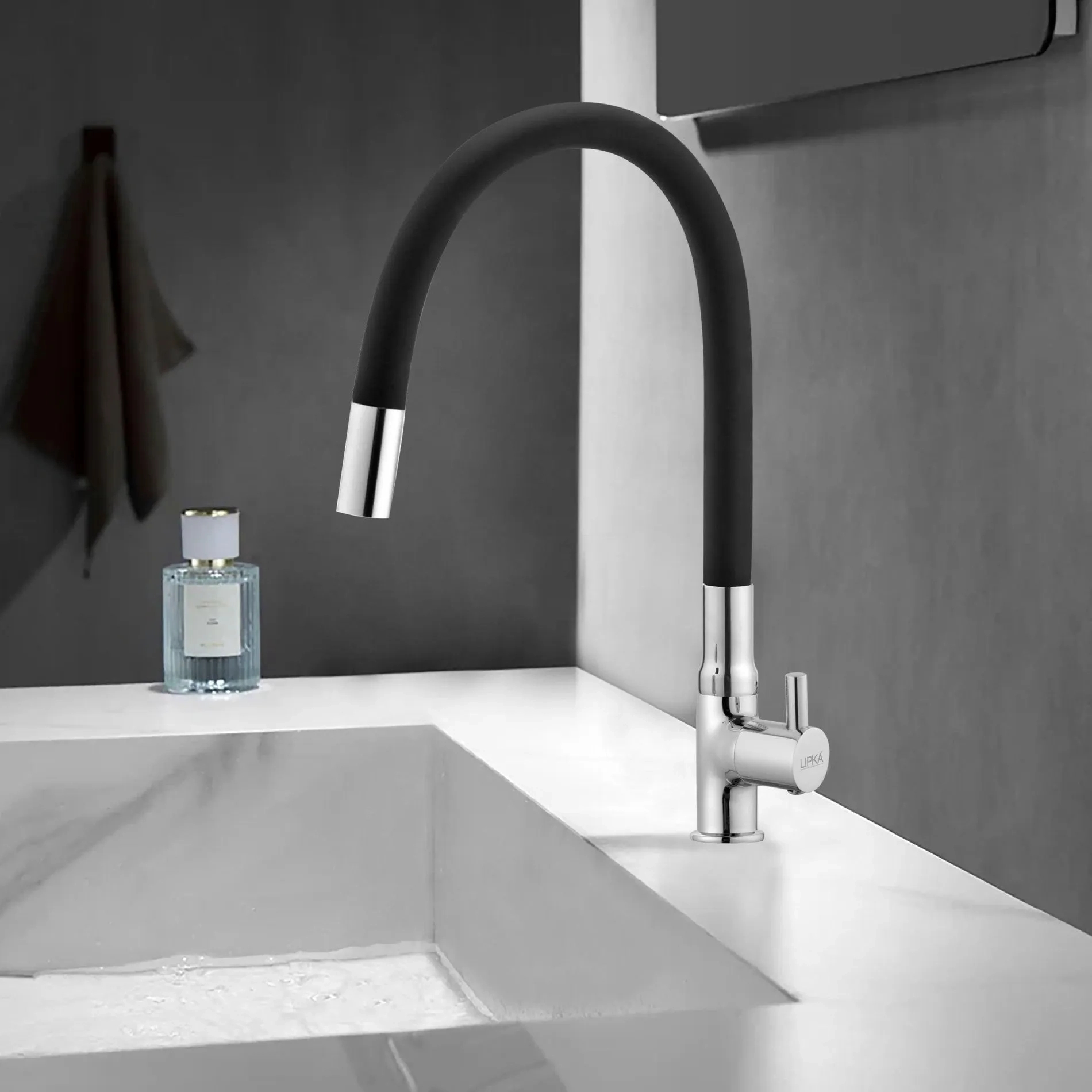Lipka Kyron Swan Neck Brass Faucet with Flexible Silicone Spout (Black)