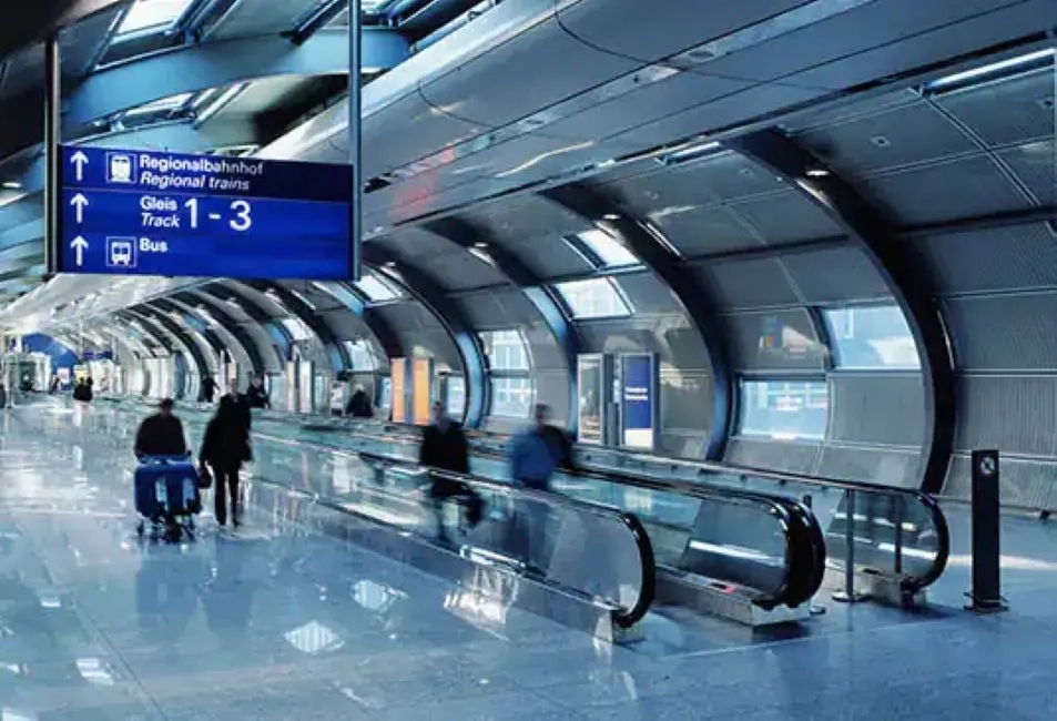 KONE TransitMaster™ 165 Travelator by Kone 2 2