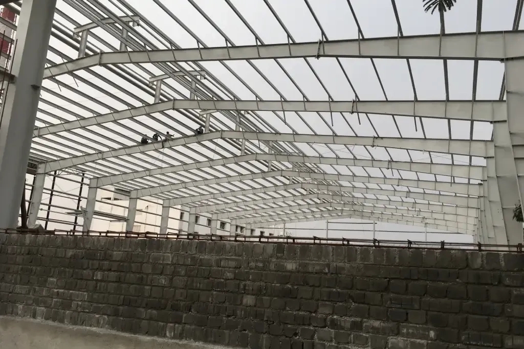 Ietc  Pre Engineered Building System by IETC : Colours available: Silver 4 5