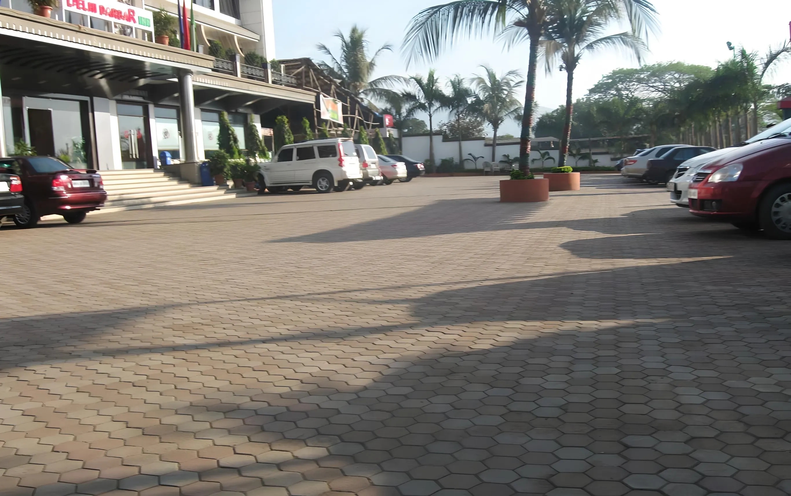 Vyara Trihex Grooves Pavers by Vyara for Open Parking, Driveway, Industrial Floors, Roads 2 1