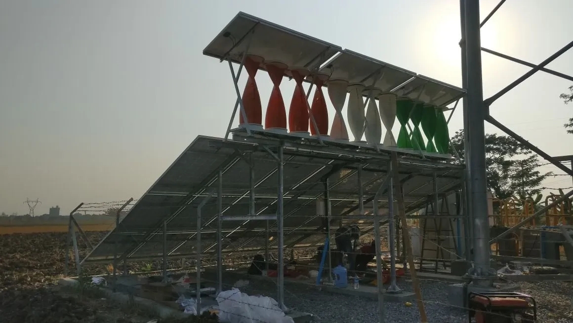 Windstream Towermill Wind and Solar Hybrid Energy System by Windstream 5 5