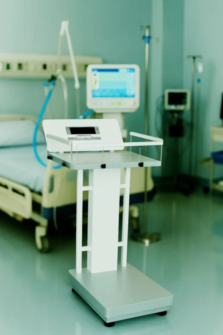 SI Surgical NICU Equipment – Adult-Neo-Scale by SI Surgical for Hospital : Colours available: White