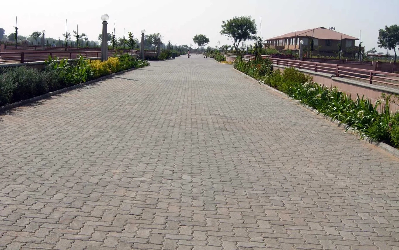 Vyara ETA Pavers by Vyara for Open Parking, Driveway, Industrial Floors, Roads 5 5