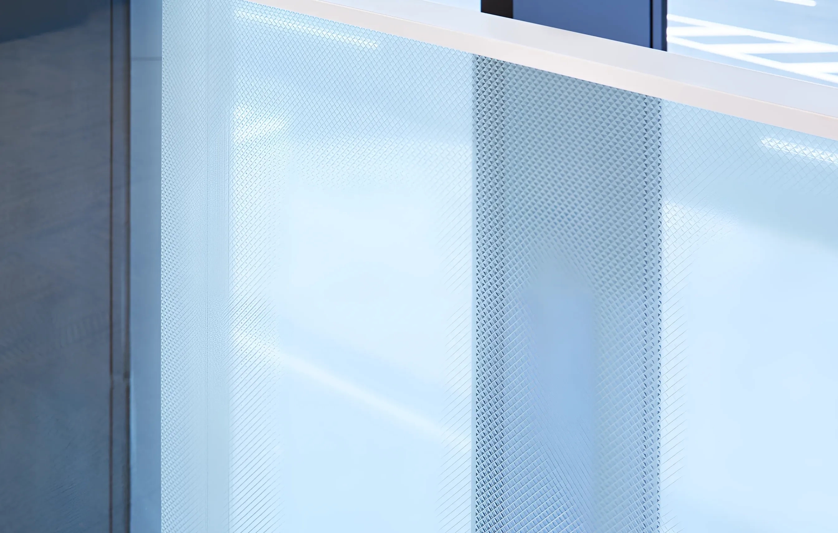 3M™ Fasara™ Glass Finishes Geometric by 3M for Interior : Colours available: White 1 1