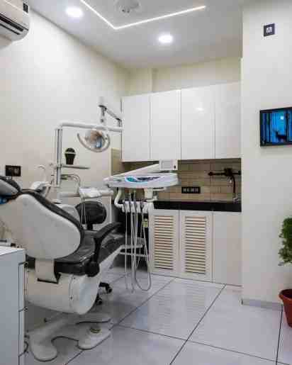 Examination Room in Tooth Point Dental Clinic