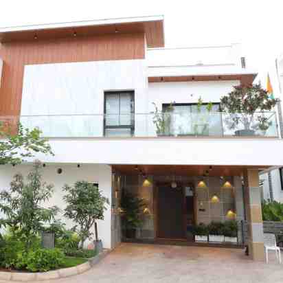 House Exterior of Villa @ Vessella Meadows