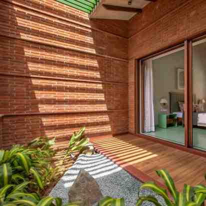 Courtyard in Sitish Parikh Farmhouse
