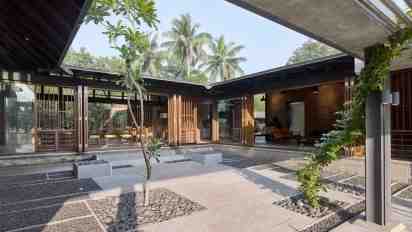 Courtyard in Pavilion House