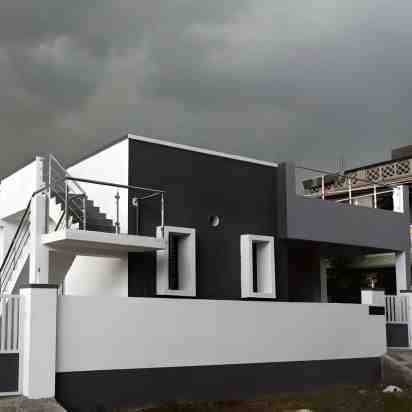 House Exterior Design by Chozha Constructions