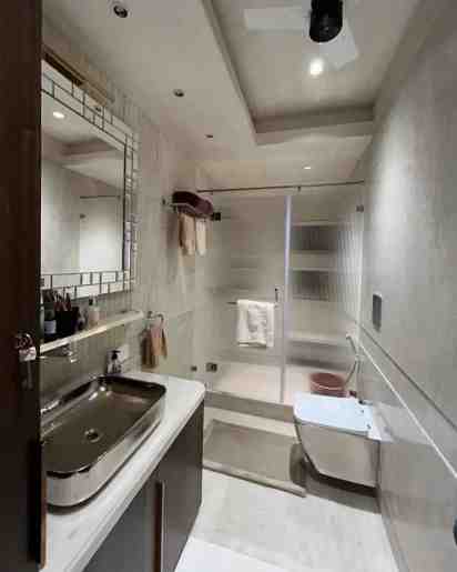 Bathroom in Private Residence 21