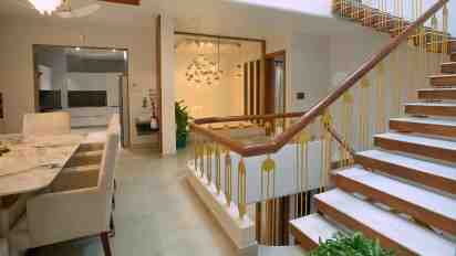 Transitional Space in Spring Villa