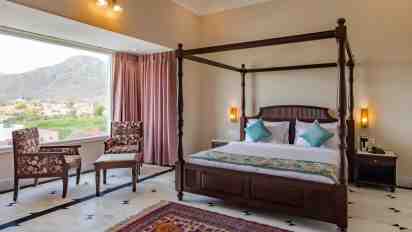 Hotel Room in Boheda House