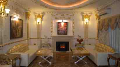 Living Room in Experiencing Royality
