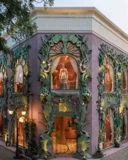 Showroom Exterior of Papa Don't Preach