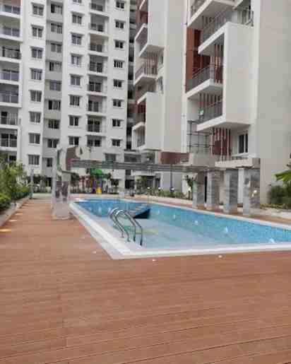 Swimming pool in TVS Emerald Light House