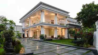 Frontyard in Jubileehills Residence Gallery