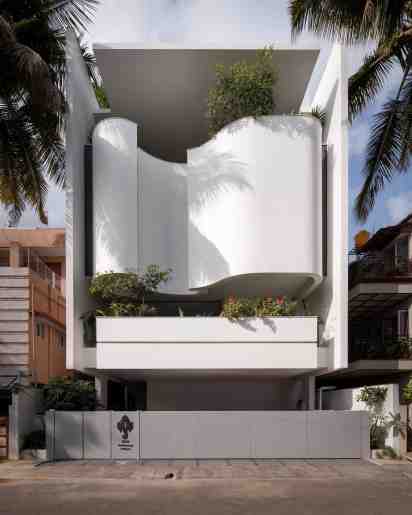 House Exterior of Whispering Curves House