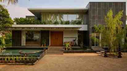 House Exterior Designed by Chestnut Storeys