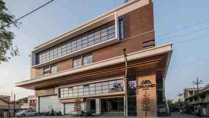Hotel Exterior Of M A Grand