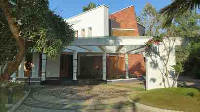Frontyard in Harid & Sabiya Residence