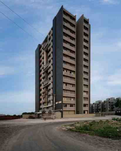 Apartment Exterior of  Sky One