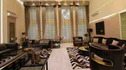 Living Room in Introverted House