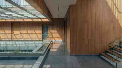 Transitional Space in KSH House