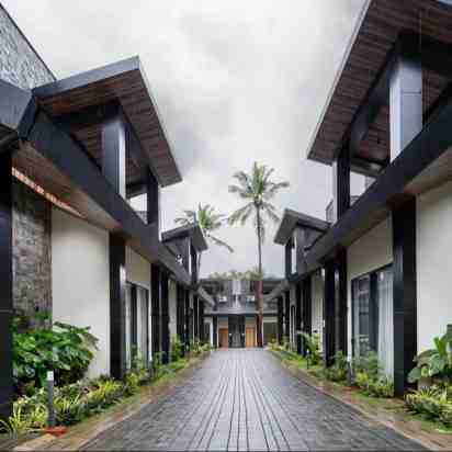Courtyard in The Zephyr Villa