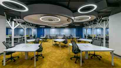 Office Workstation in Credit Suisse Office