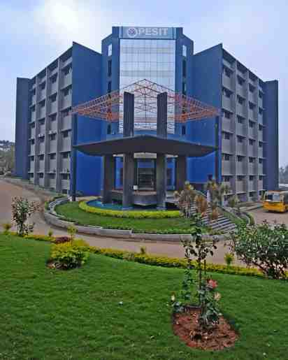 Frontyard in PESIT University