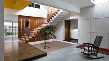 Courtyard in Courtyard House