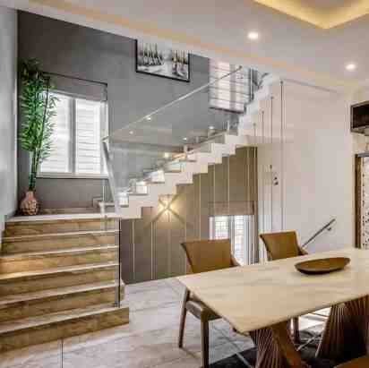 Staircase in Pawde Residence