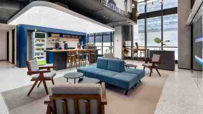 Office Lounge in American Express Office