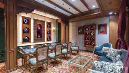 Showroom Interior of Jevar The House Of Jewels