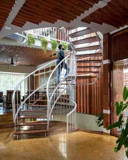Staircase in Shiva Stuthi Residence