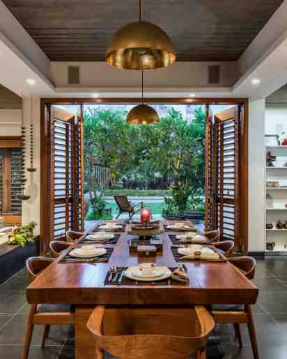 Dining Room in Skewed House