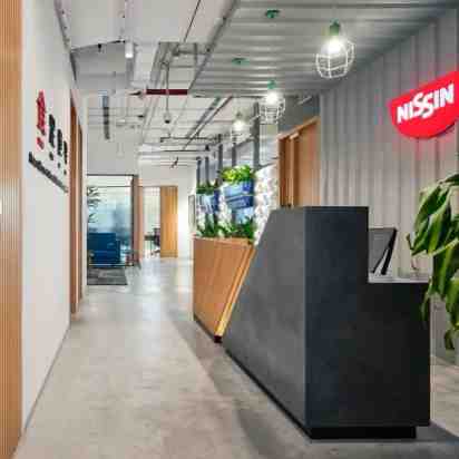 Office Reception in Ramen Ofisu