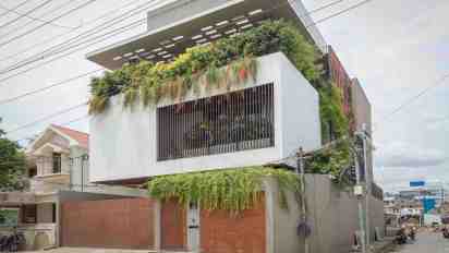 House Exterior One Ground Home