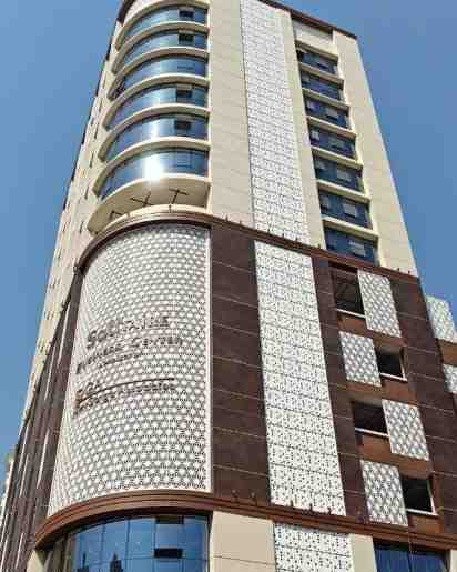 Office Exterior of Solitaire Business Center