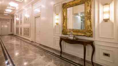 Transitional Space in Jor Bagh Residence
