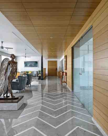 Transitional Space in Mansukh Rojiwadia Penthouse