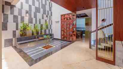 Courtyard in Twin House