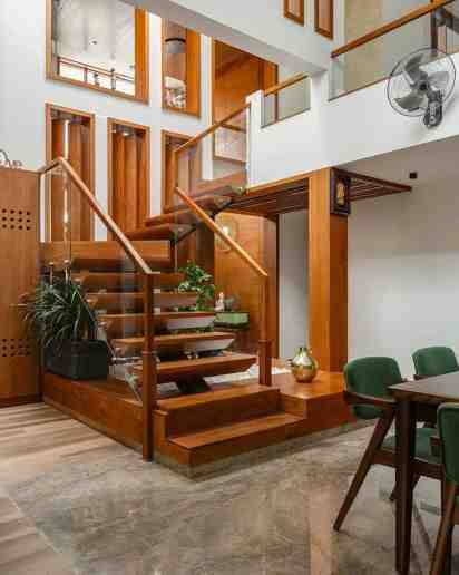 Staircase in Ushus House