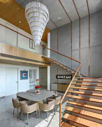 Dining room in Mansukh Rojiwadia Penthouse