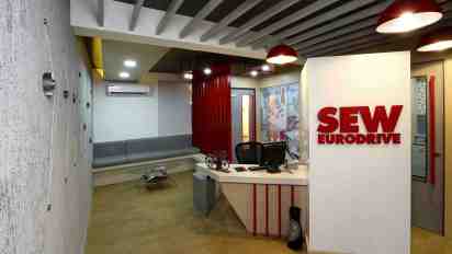 Office Reception in SEW