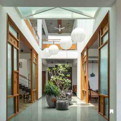 Courtyard in Ranthal House